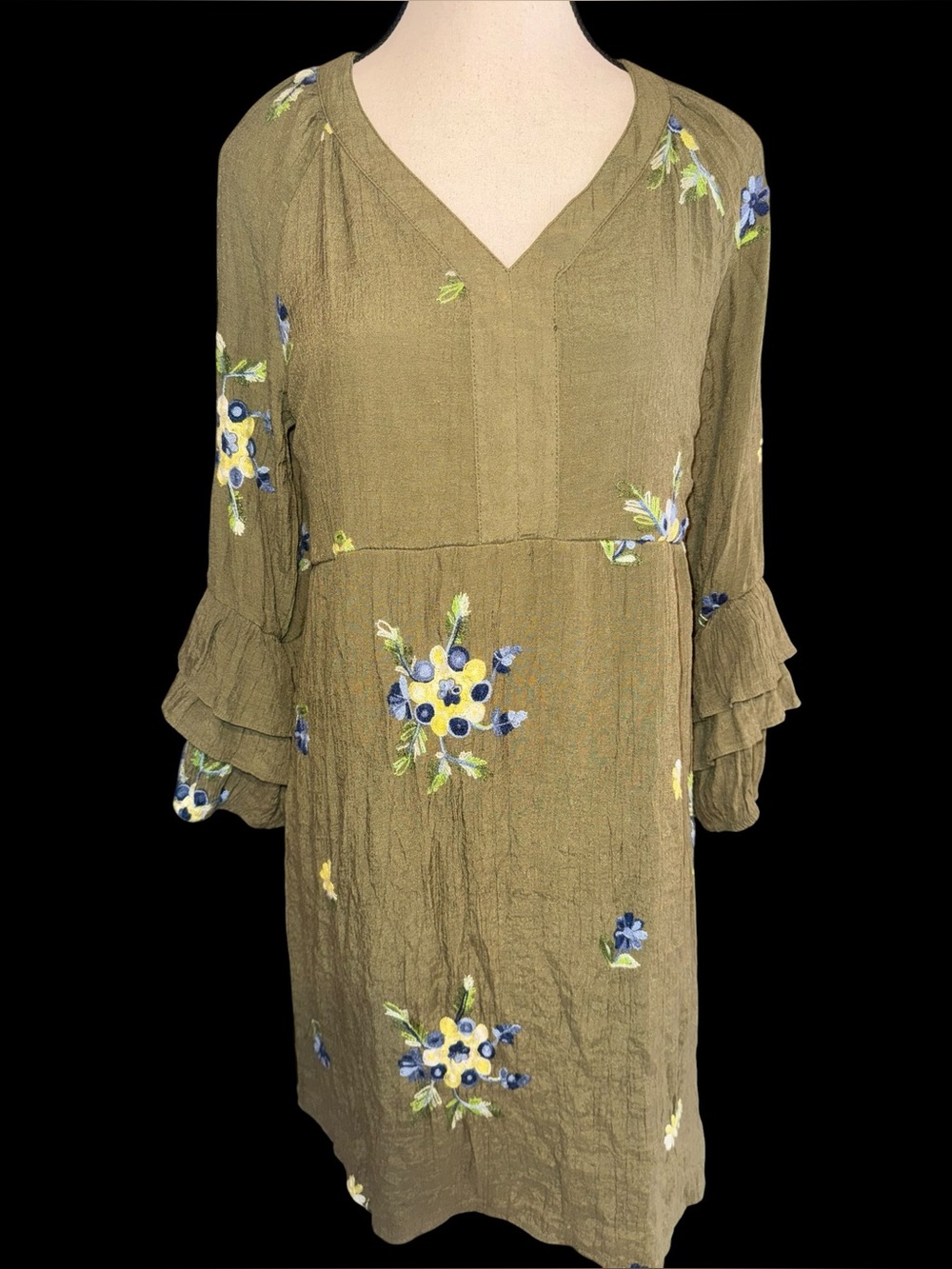Fig & Flower Olive Green Embroidered Boho Dress Ruffle Sleeve Rayon Style AV1114